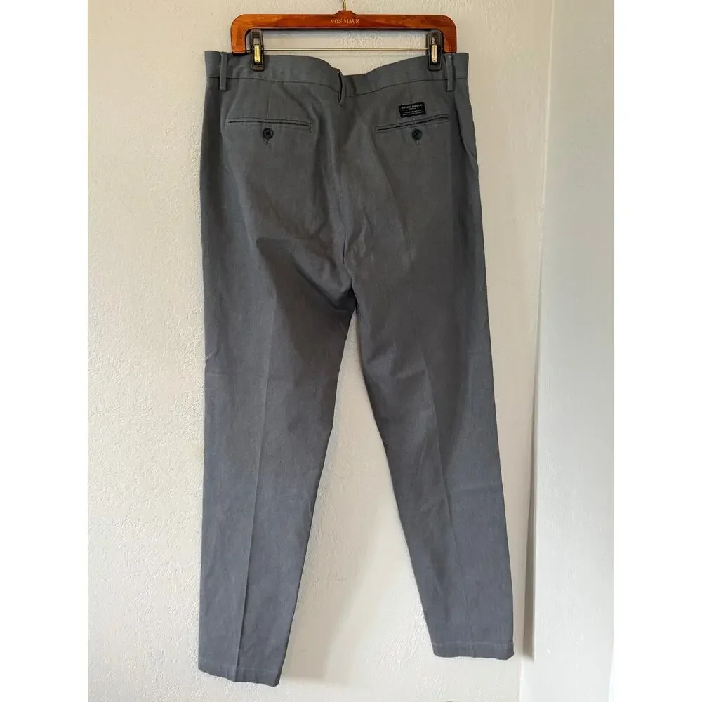 Men's Banana Republic Light Gray Mason Athletic Tapered Fit Dress Pants 34 x 36